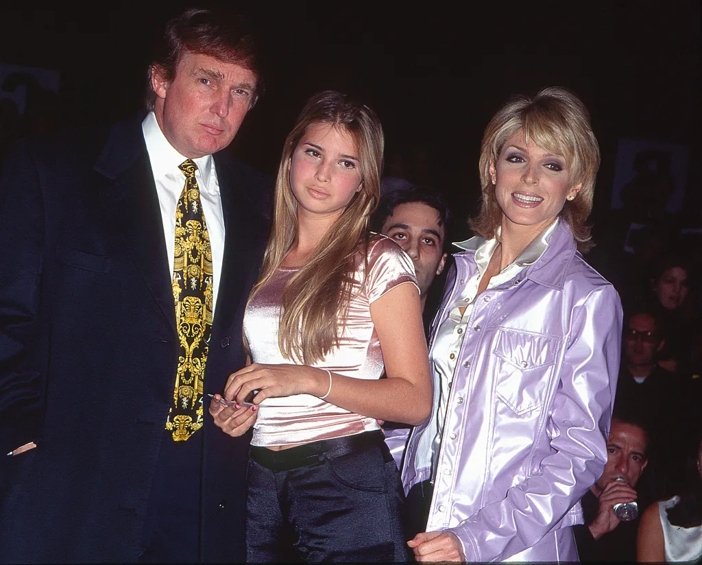 trump-ivanka/gold-tie.webp